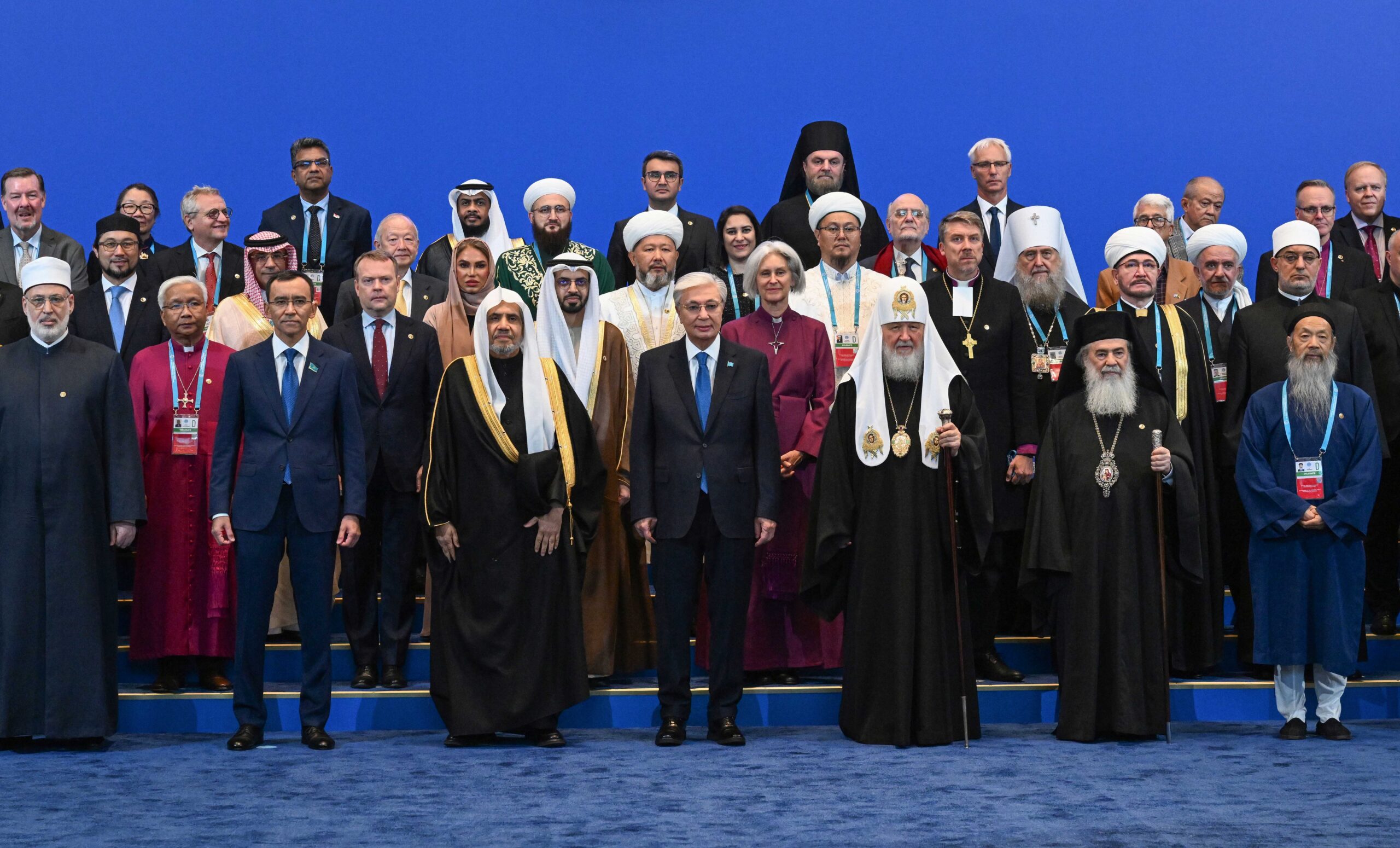 Сохраняя святыни и единство.